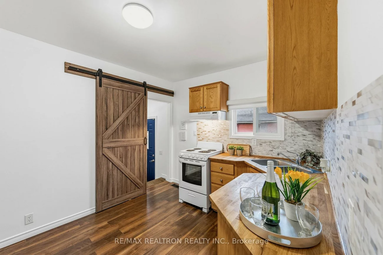 25, Bingham, Bradford, Bradford West Gwillimbury