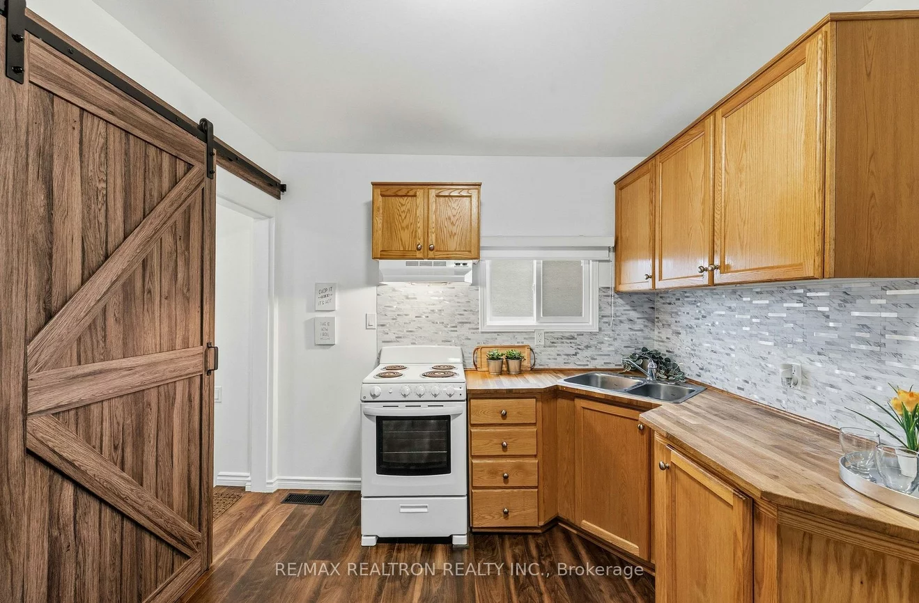 25, Bingham, Bradford, Bradford West Gwillimbury