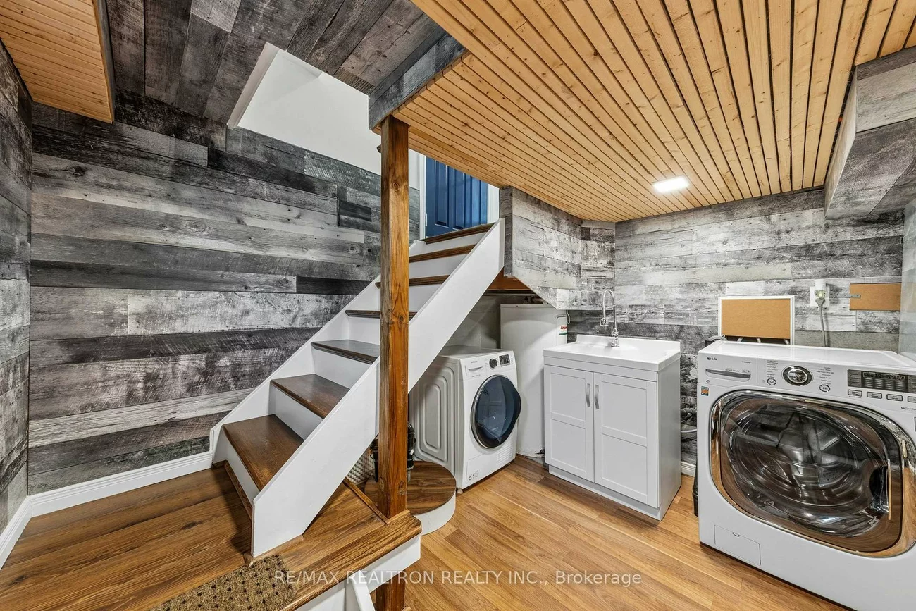 25, Bingham, Bradford, Bradford West Gwillimbury