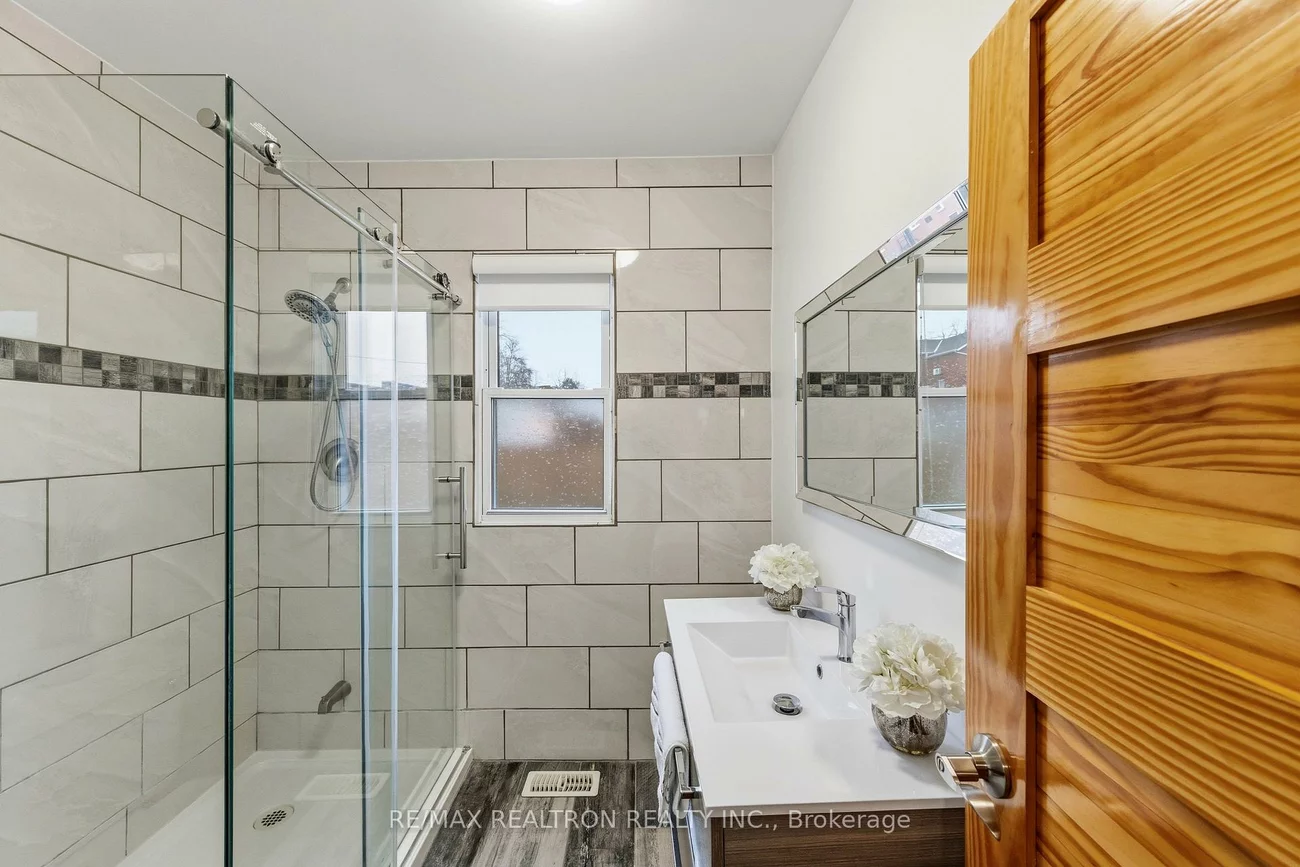 25, Bingham, Bradford, Bradford West Gwillimbury