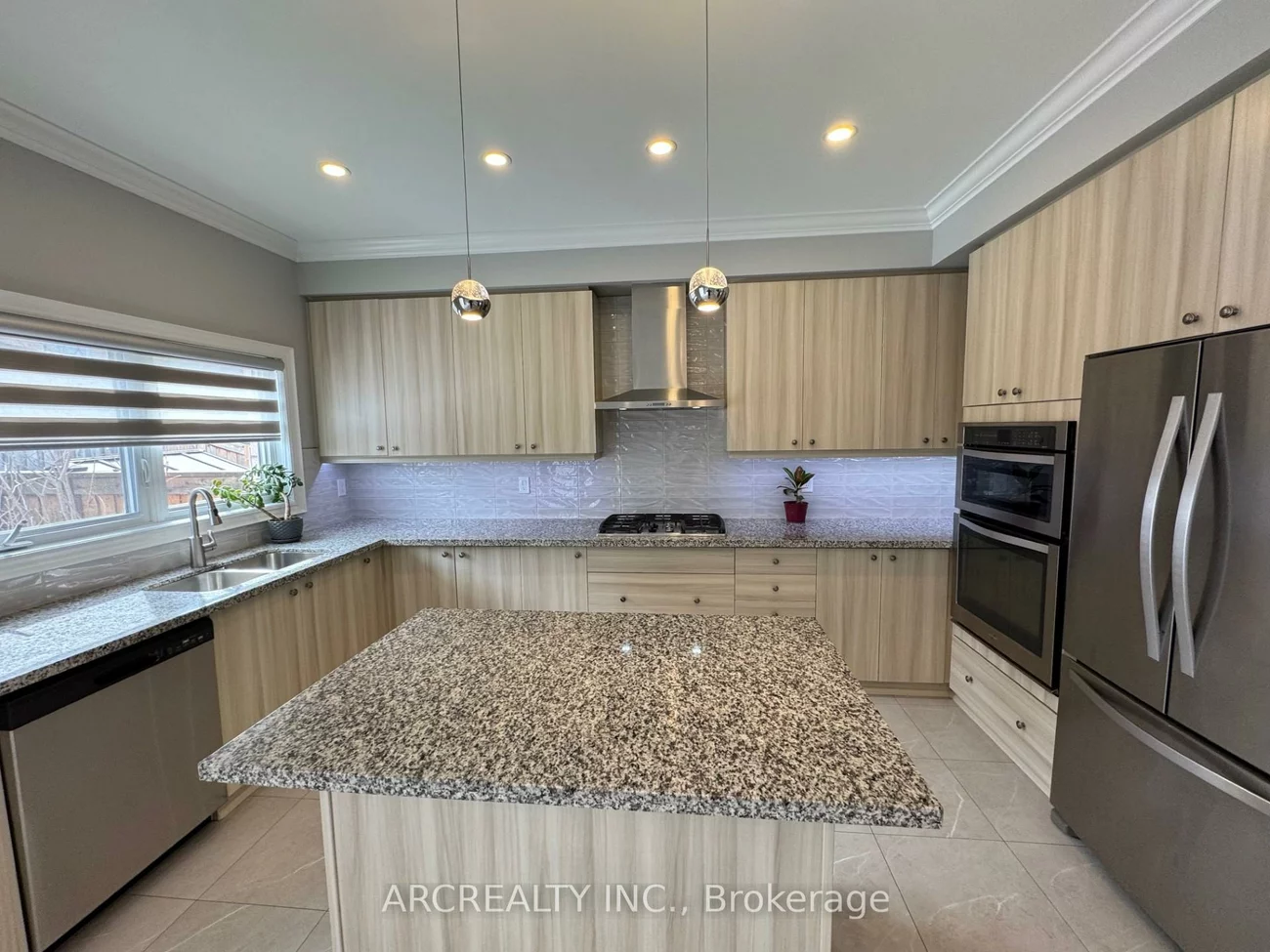 37, Matthewson, Bradford, Bradford West Gwillimbury