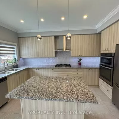 37, Matthewson, Bradford, Bradford West Gwillimbury