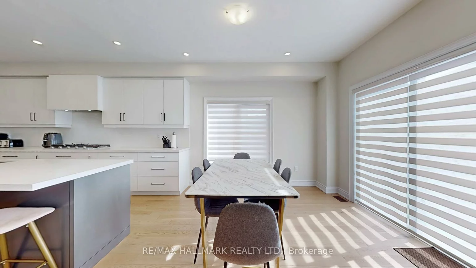 61, Mac Campbell, Bradford, Bradford West Gwillimbury