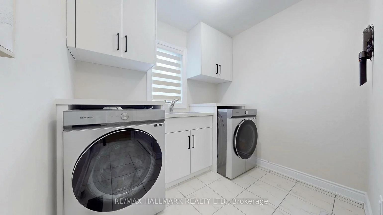 61, Mac Campbell, Bradford, Bradford West Gwillimbury