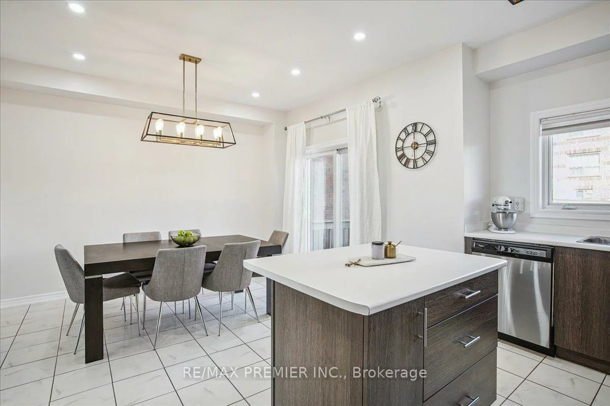 149, Taucar, Bradford, Bradford West Gwillimbury