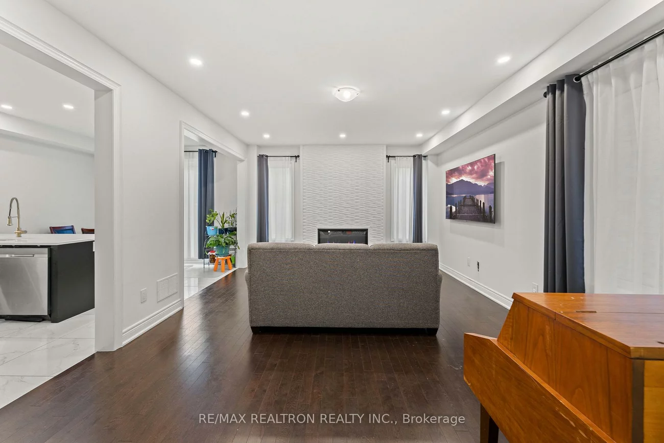 10, Neilly, Bradford, Bradford West Gwillimbury