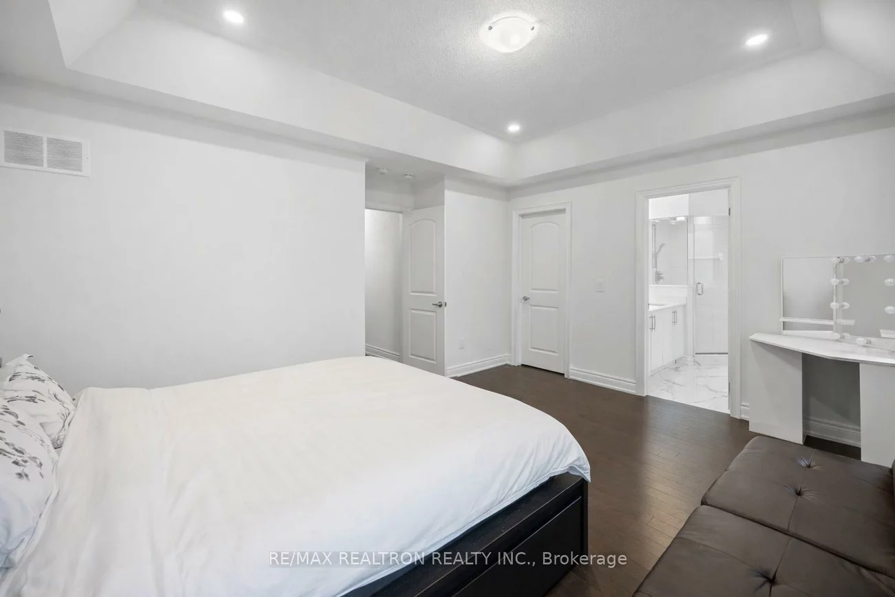 10, Neilly, Bradford, Bradford West Gwillimbury