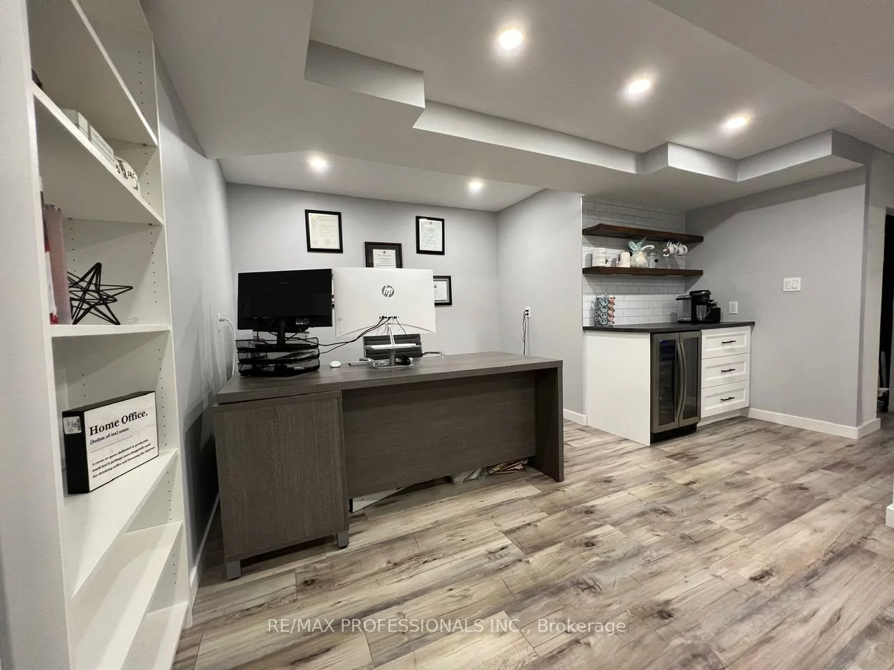 49, Liberty, Bradford, Bradford West Gwillimbury