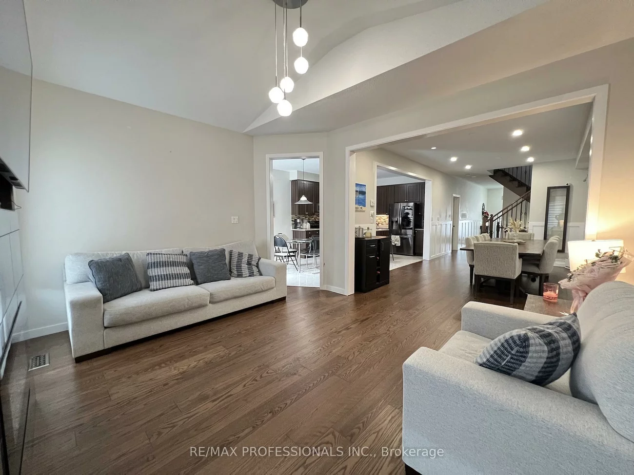 49, Liberty, Bradford, Bradford West Gwillimbury