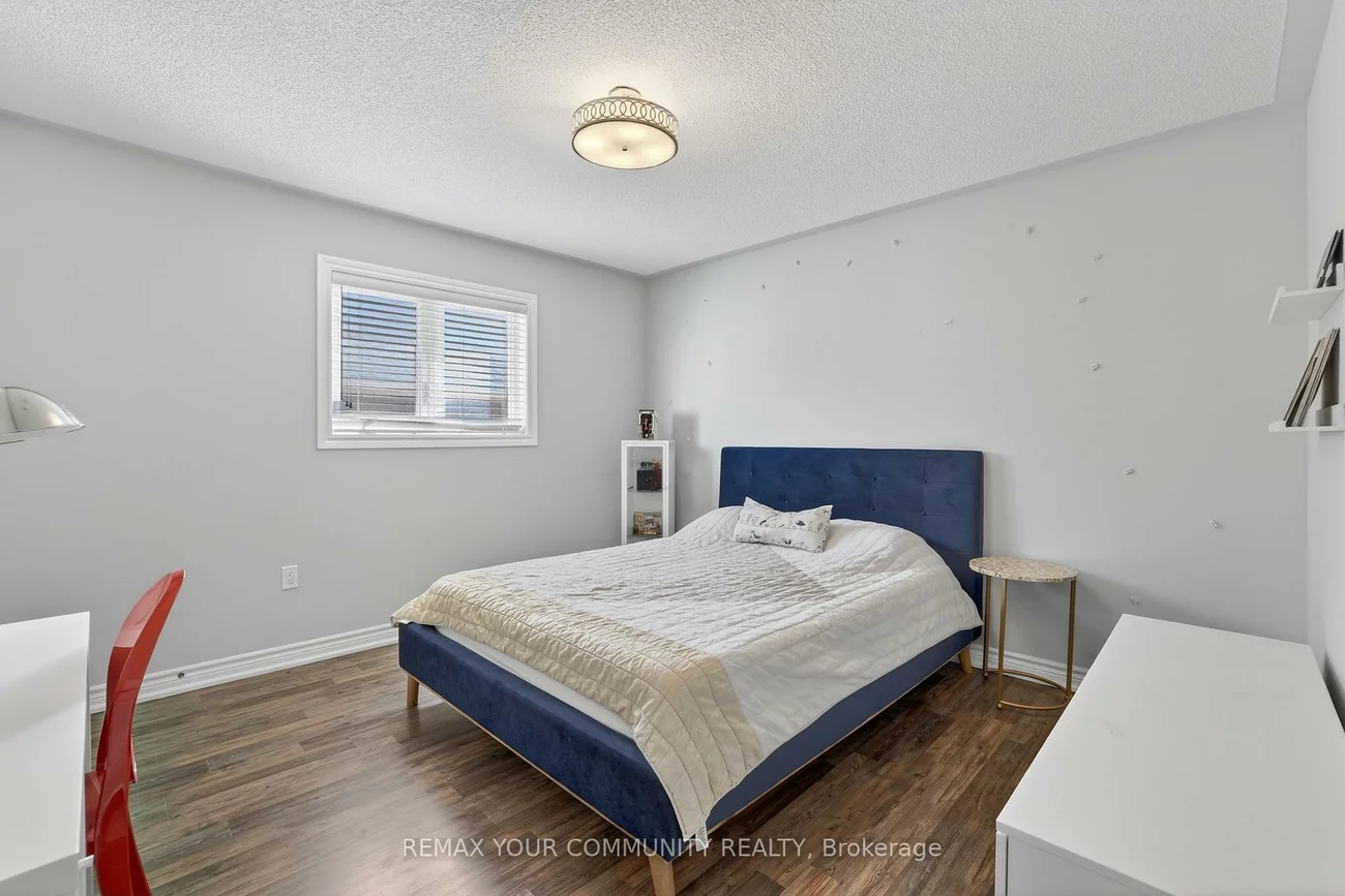 153, Hopkins, Bradford, Bradford West Gwillimbury