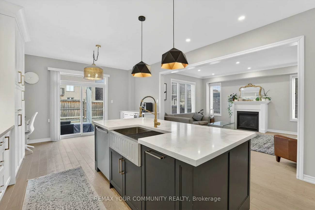 153, Hopkins, Bradford, Bradford West Gwillimbury