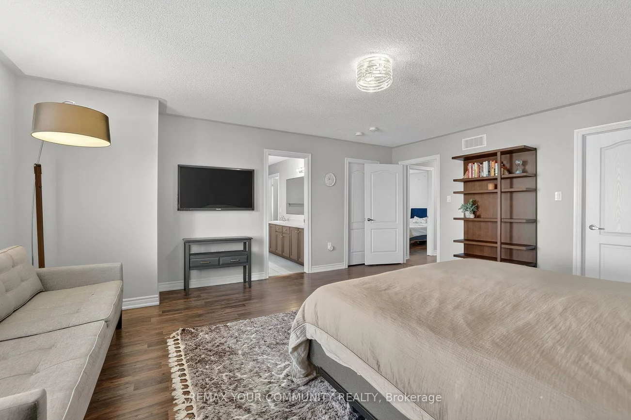 153, Hopkins, Bradford, Bradford West Gwillimbury