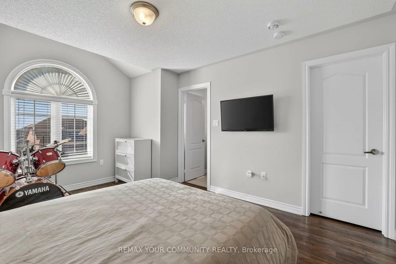 153, Hopkins, Bradford, Bradford West Gwillimbury