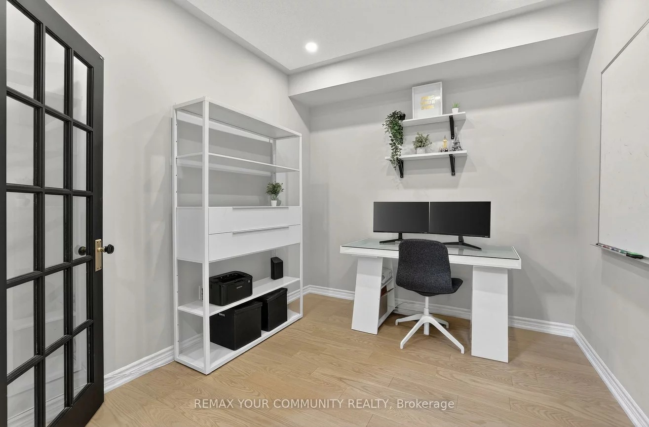 153, Hopkins, Bradford, Bradford West Gwillimbury