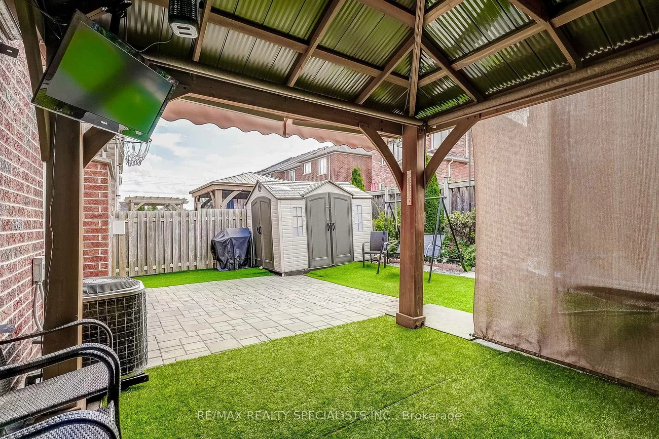 18, Rogers, Bradford, Bradford West Gwillimbury