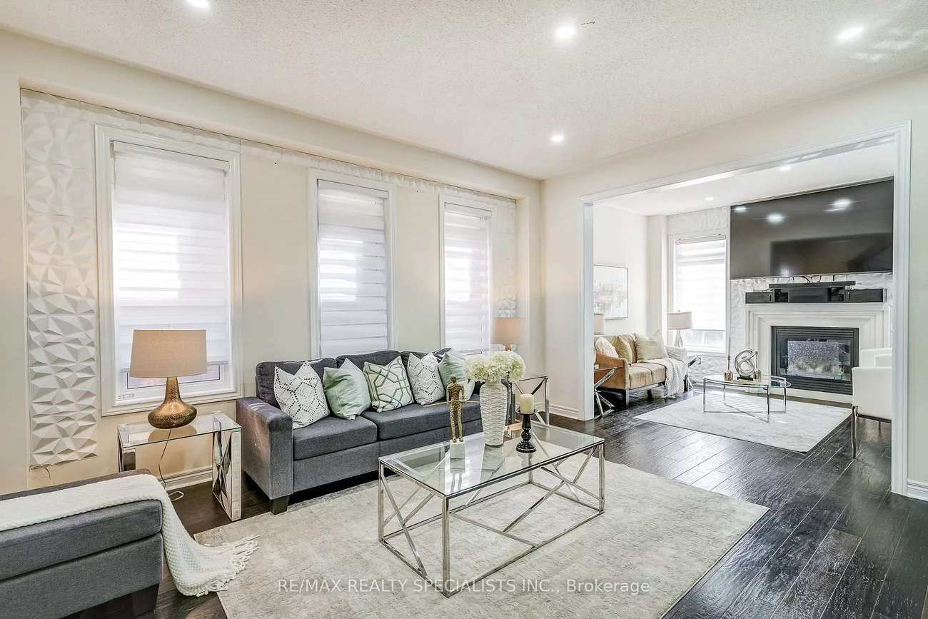 18, Rogers, Bradford, Bradford West Gwillimbury