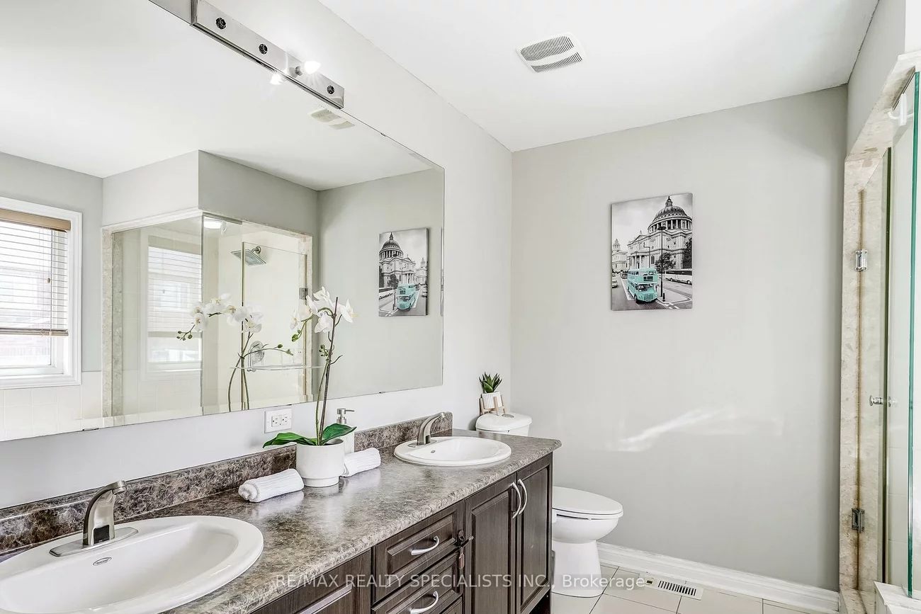 18, Rogers, Bradford, Bradford West Gwillimbury