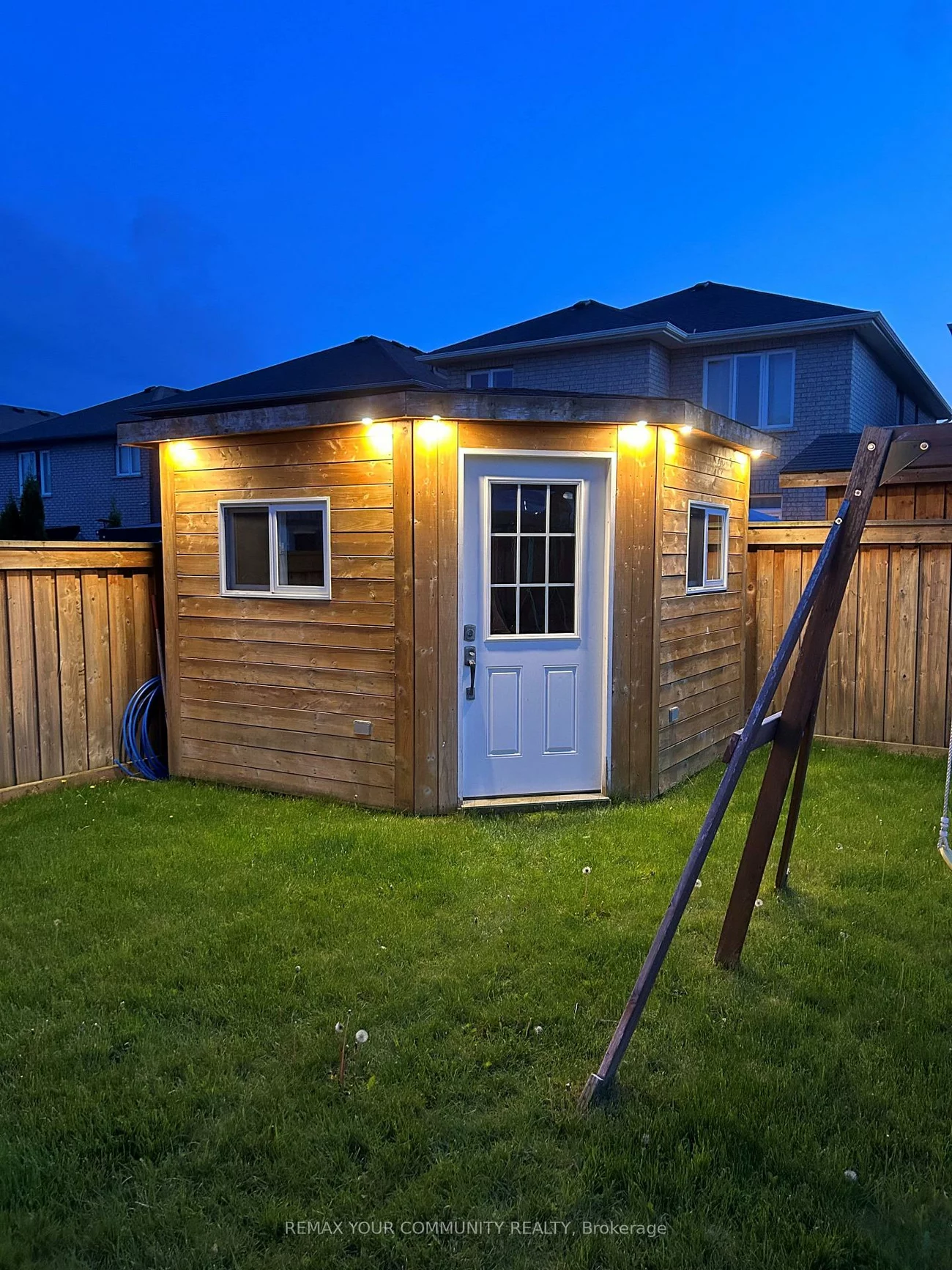 14, Armstrong, Bradford, Bradford West Gwillimbury