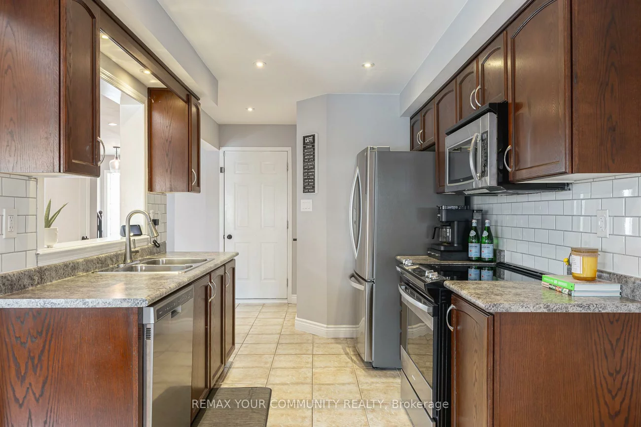 14, Armstrong, Bradford, Bradford West Gwillimbury