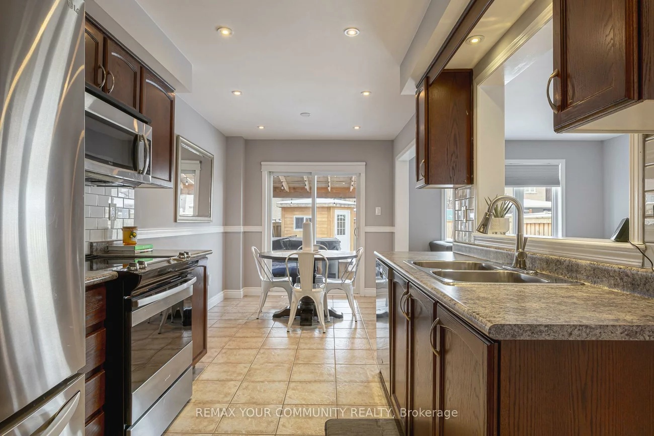 14, Armstrong, Bradford, Bradford West Gwillimbury