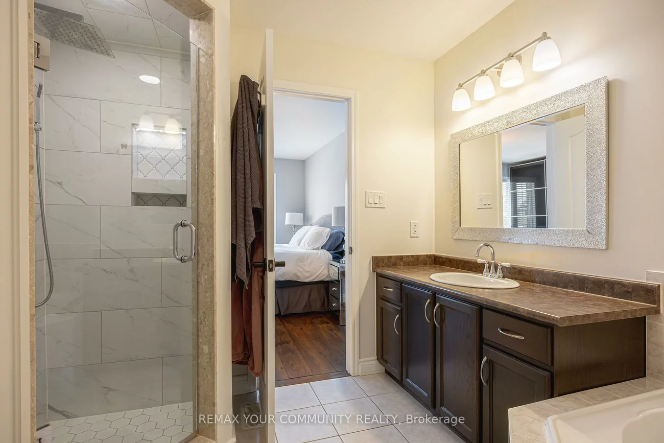 14, Armstrong, Bradford, Bradford West Gwillimbury