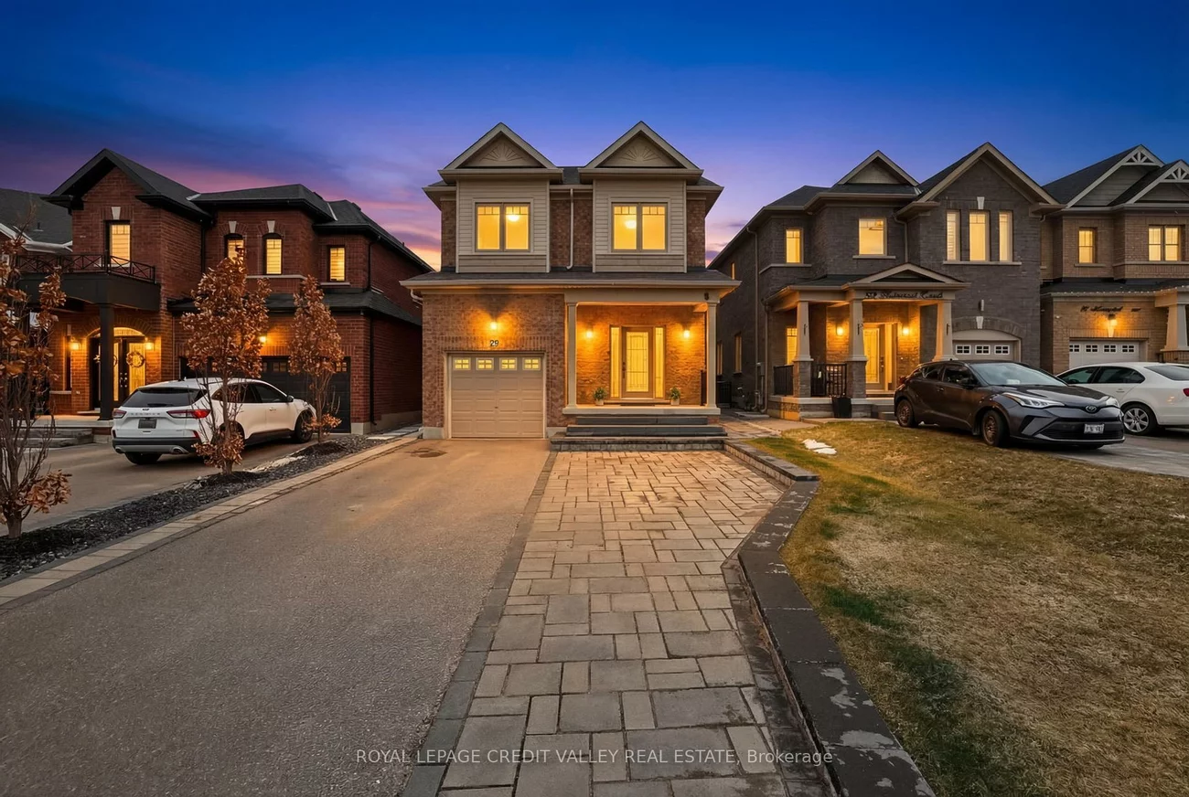 29, Memorial, Bradford, Bradford West Gwillimbury