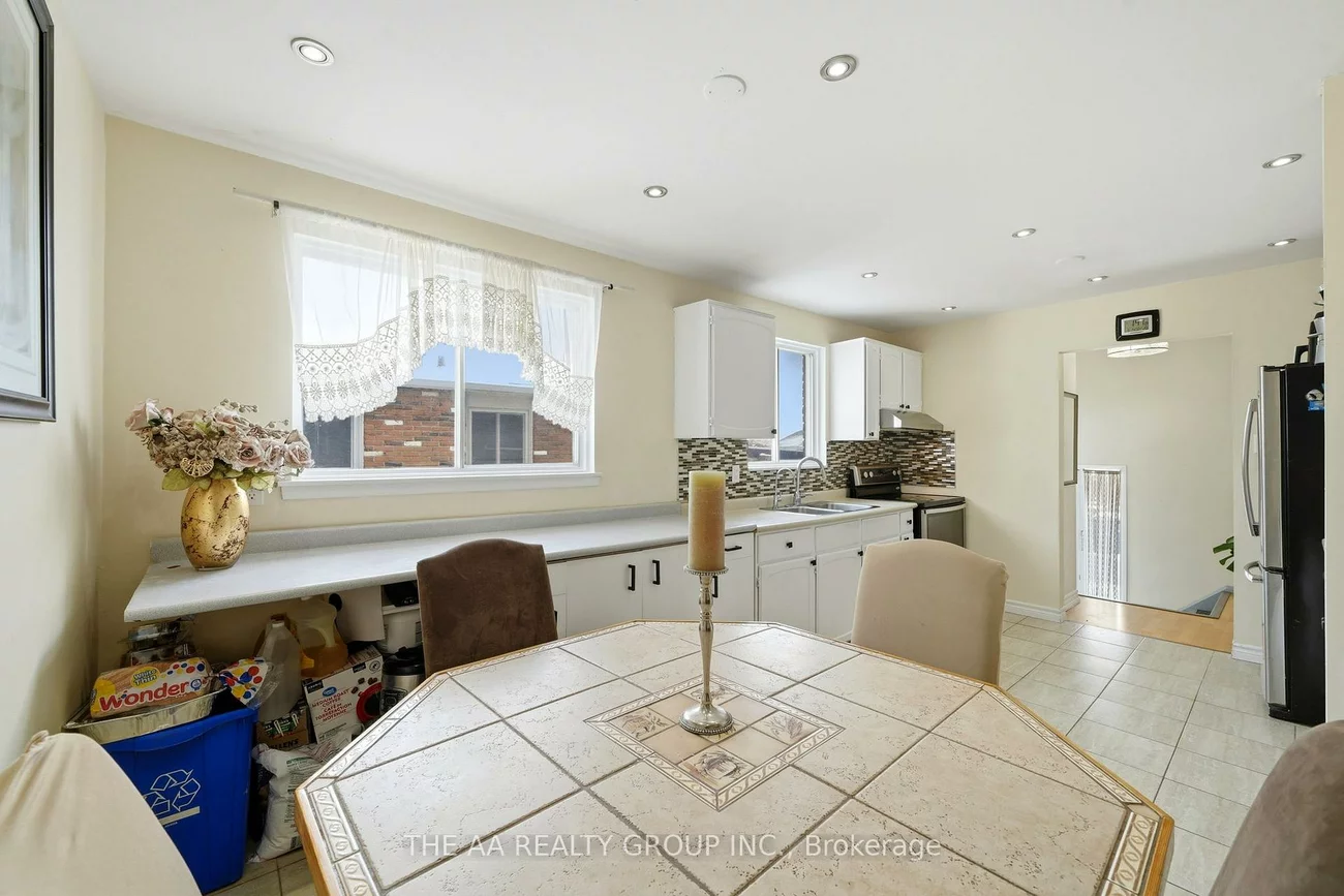 155, Britannia, Bradford, Bradford West Gwillimbury