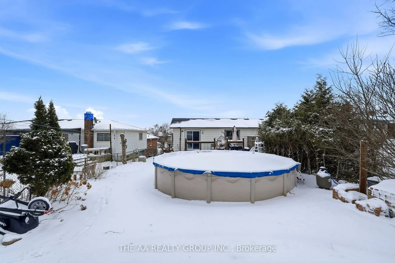 155, Britannia, Bradford, Bradford West Gwillimbury