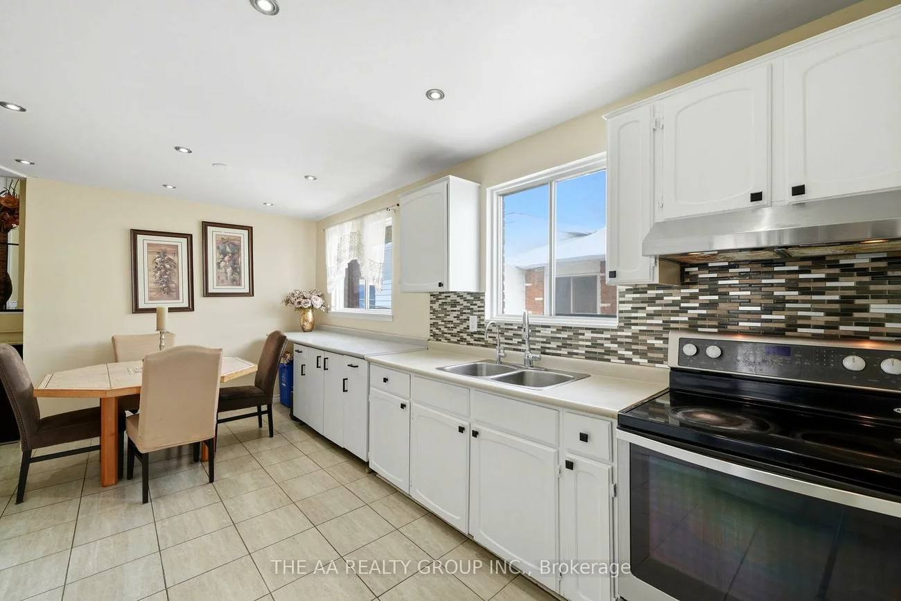 155, Britannia, Bradford, Bradford West Gwillimbury