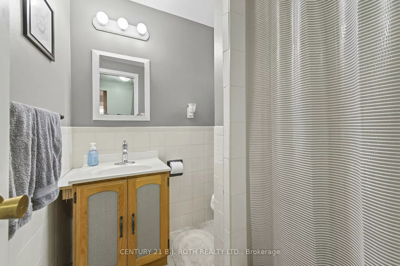 212, Church, Bradford, Bradford West Gwillimbury