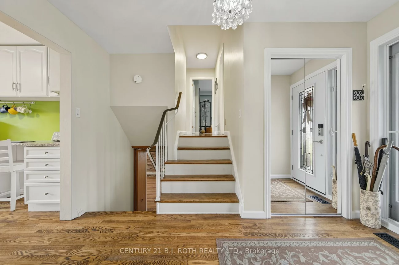 212, Church, Bradford, Bradford West Gwillimbury