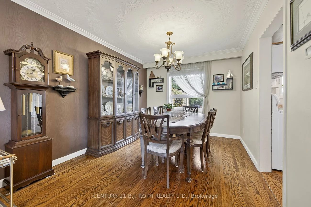 212, Church, Bradford, Bradford West Gwillimbury