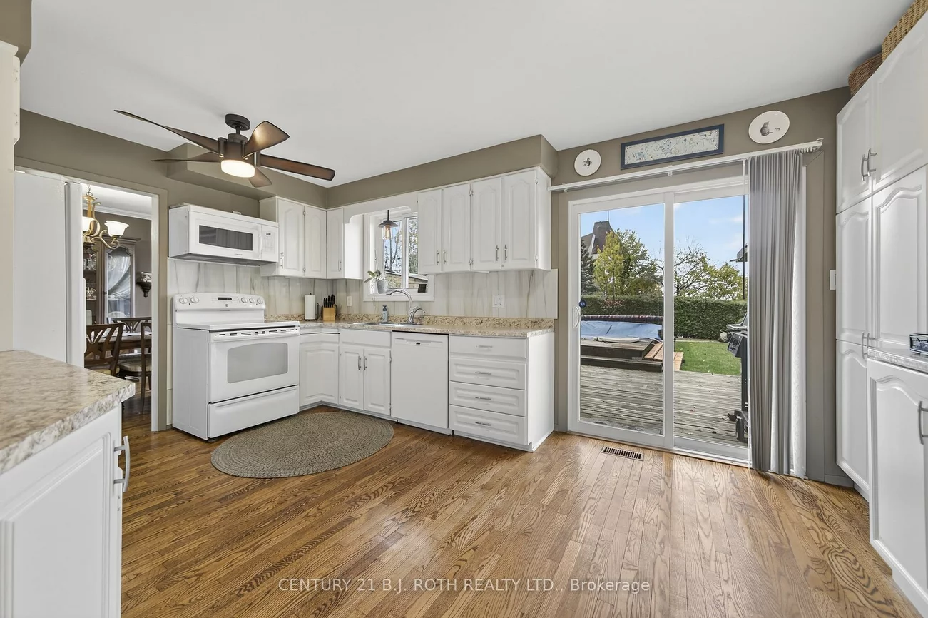 212, Church, Bradford, Bradford West Gwillimbury