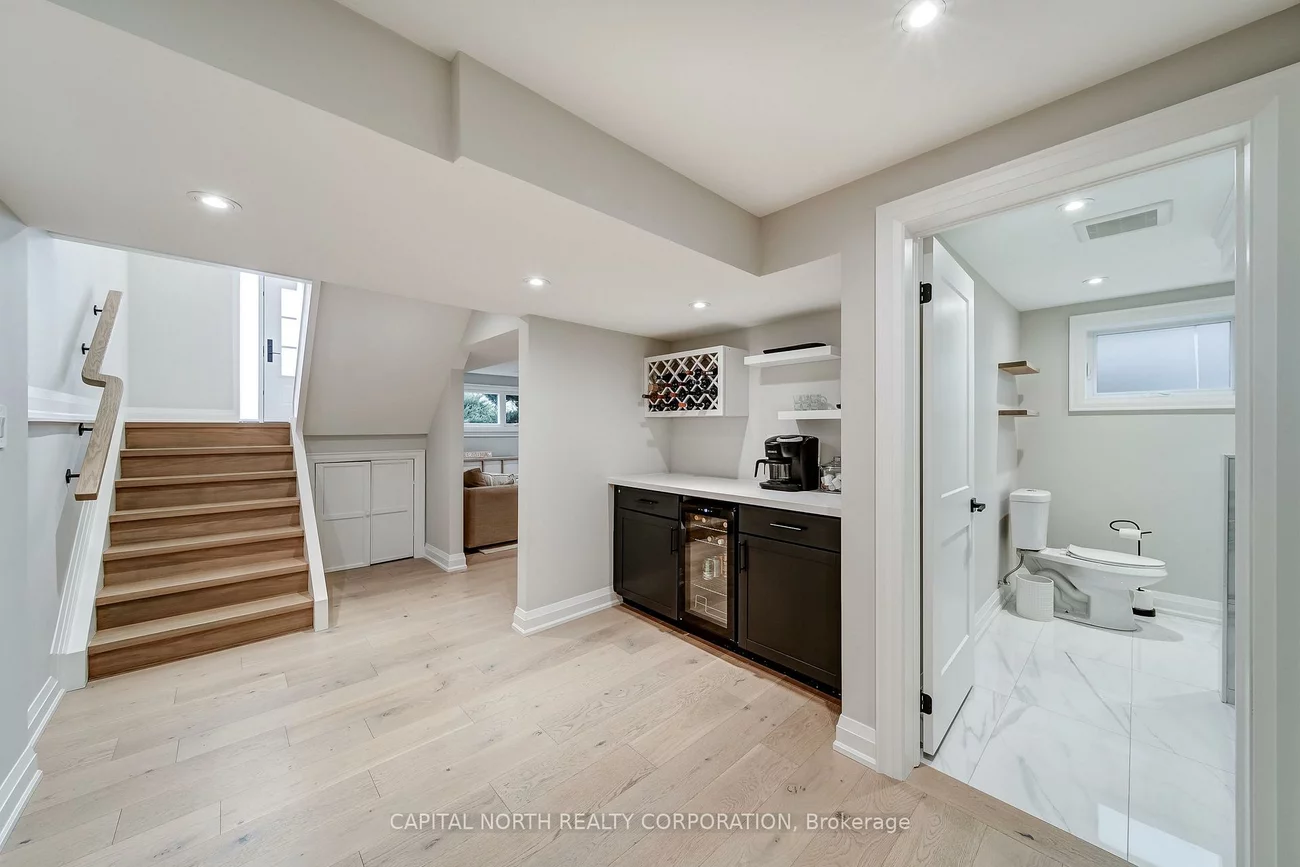 52, Wood, Bradford, Bradford West Gwillimbury