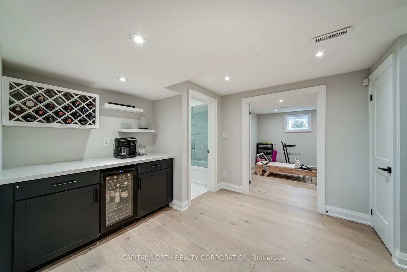 52, Wood, Bradford, Bradford West Gwillimbury