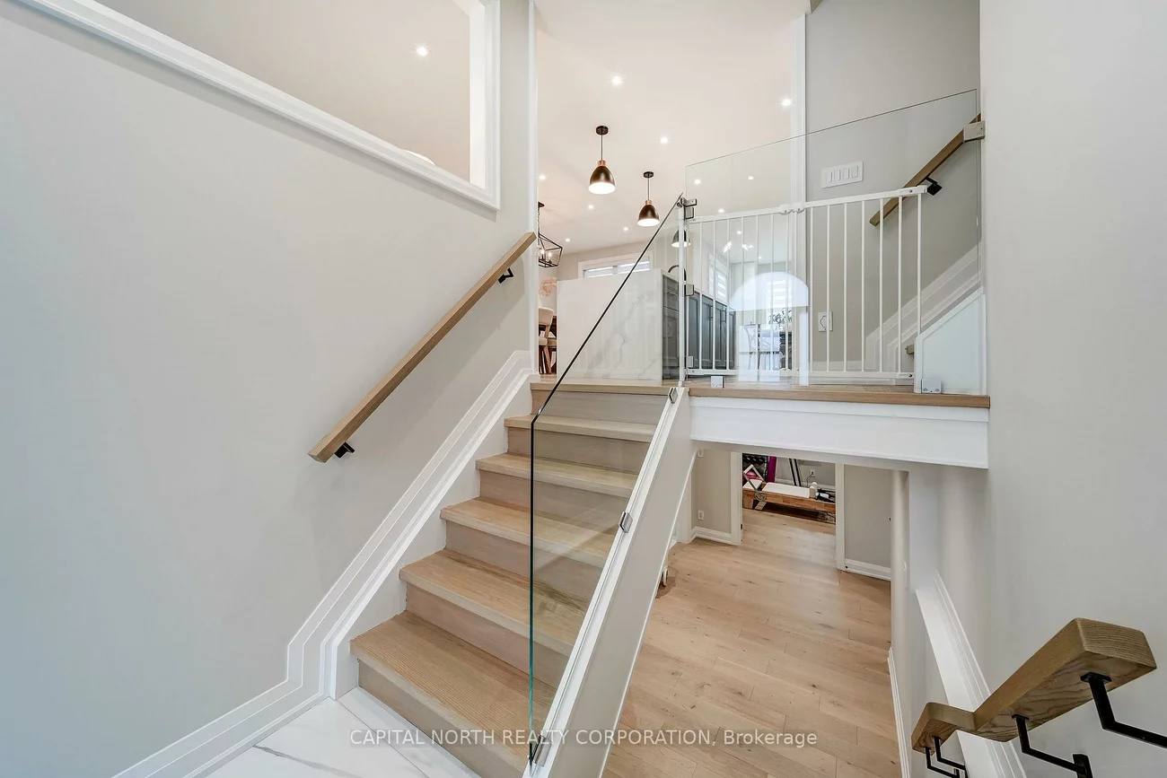 52, Wood, Bradford, Bradford West Gwillimbury