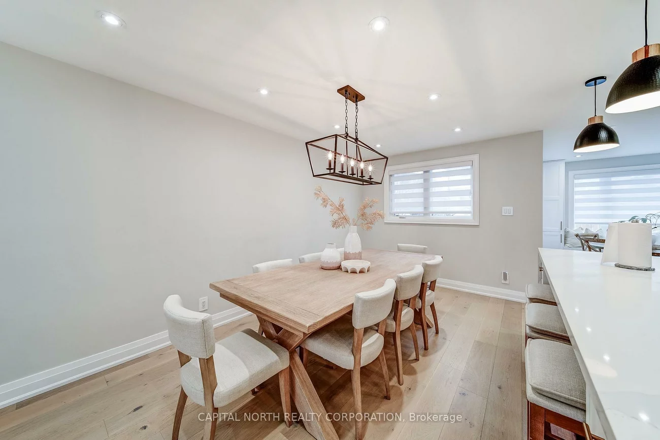 52, Wood, Bradford, Bradford West Gwillimbury