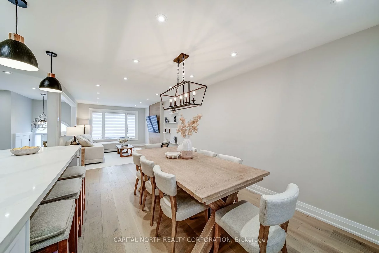 52, Wood, Bradford, Bradford West Gwillimbury