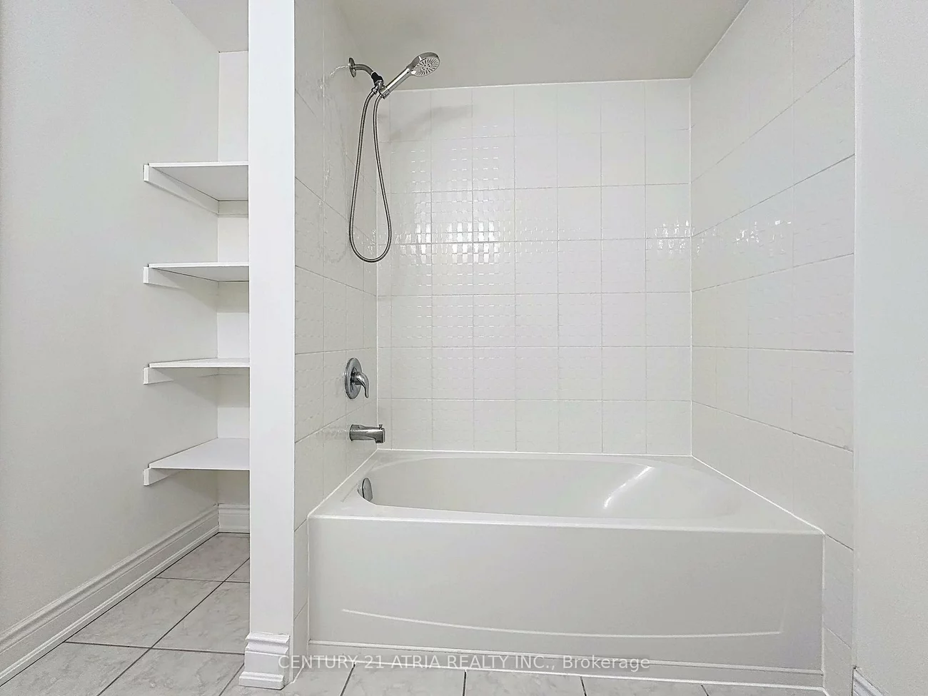 14, Heritage, Bradford, Bradford West Gwillimbury