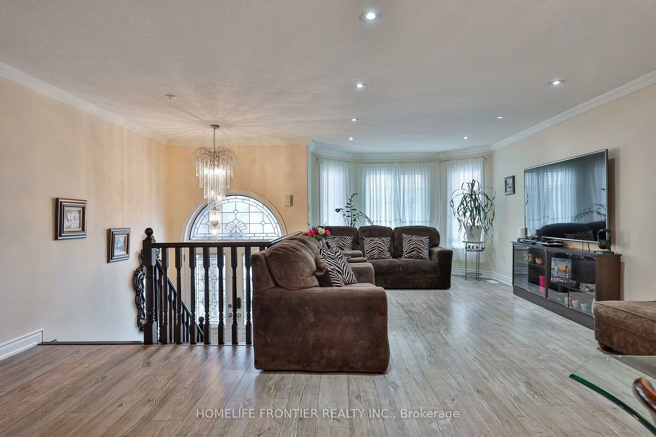 30, Saint, Bradford, Bradford West Gwillimbury