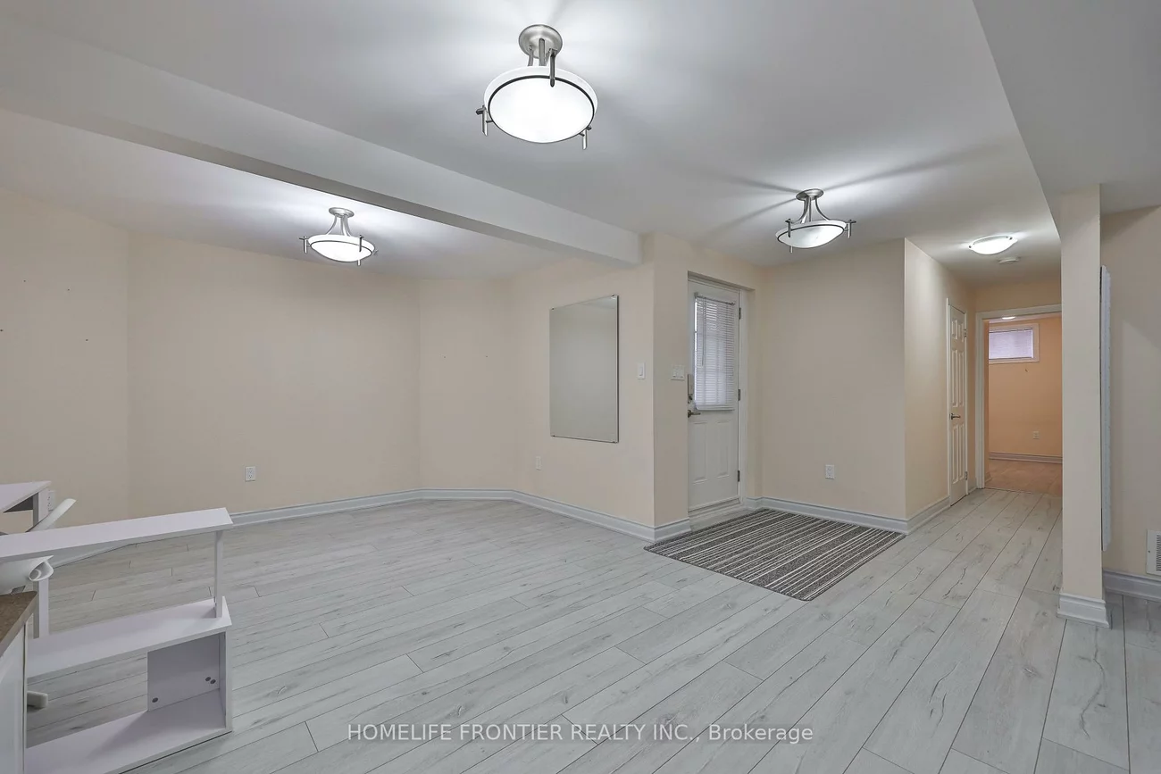 30, Saint, Bradford, Bradford West Gwillimbury