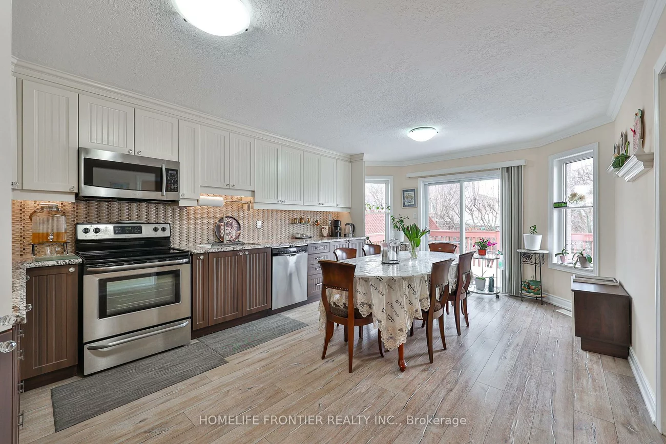 30, Saint, Bradford, Bradford West Gwillimbury