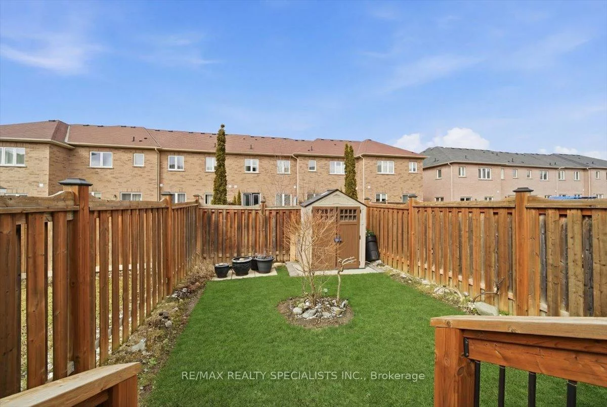 20, Luisa, Bradford, Bradford West Gwillimbury