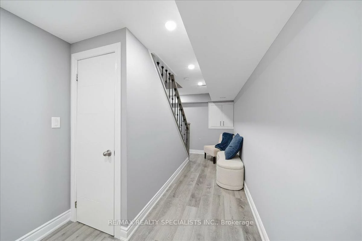 20, Luisa, Bradford, Bradford West Gwillimbury