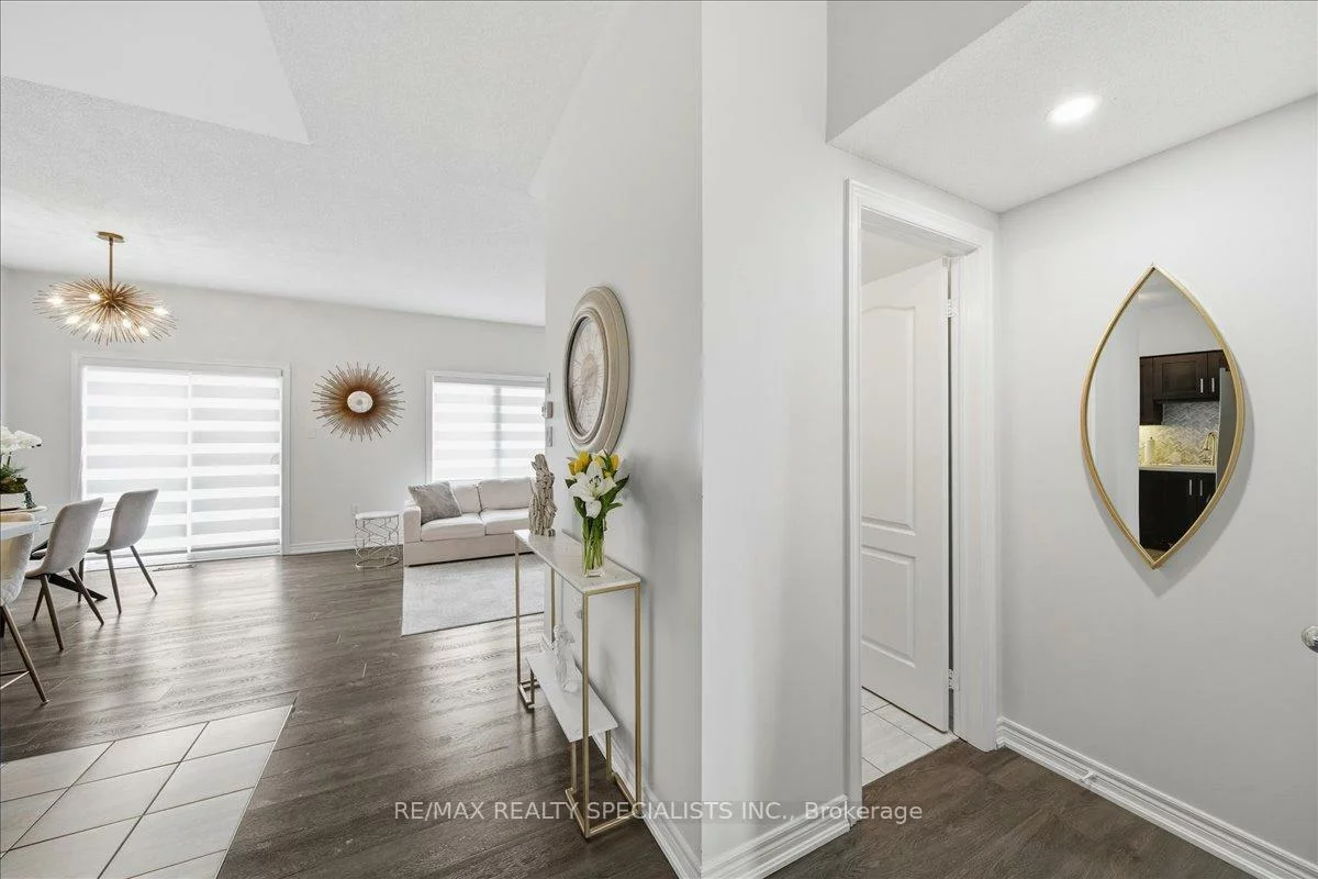 20, Luisa, Bradford, Bradford West Gwillimbury