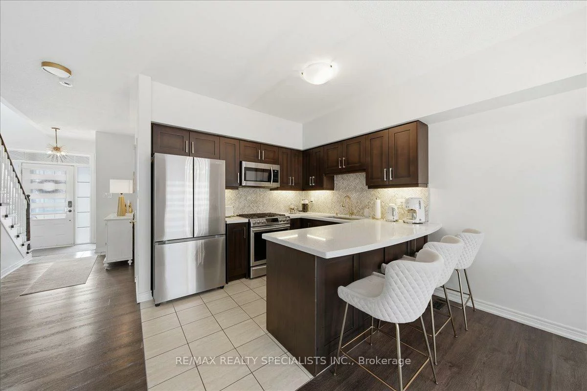 20, Luisa, Bradford, Bradford West Gwillimbury