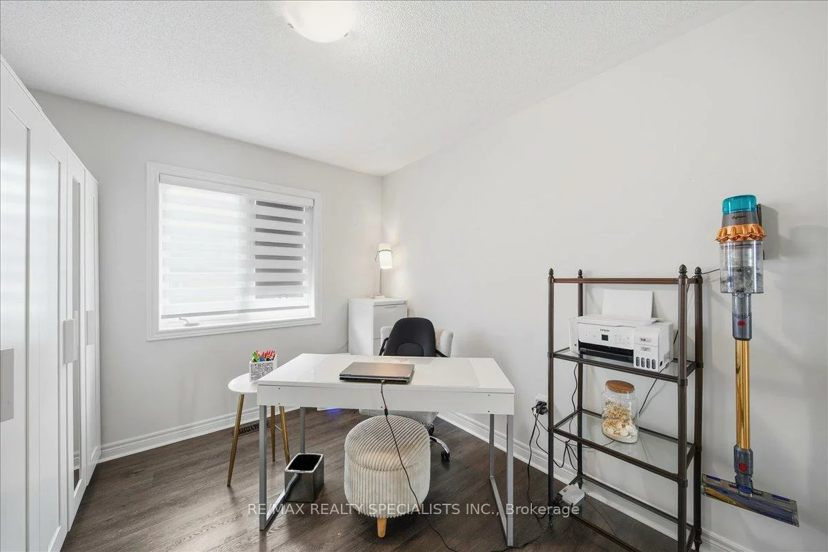 20, Luisa, Bradford, Bradford West Gwillimbury