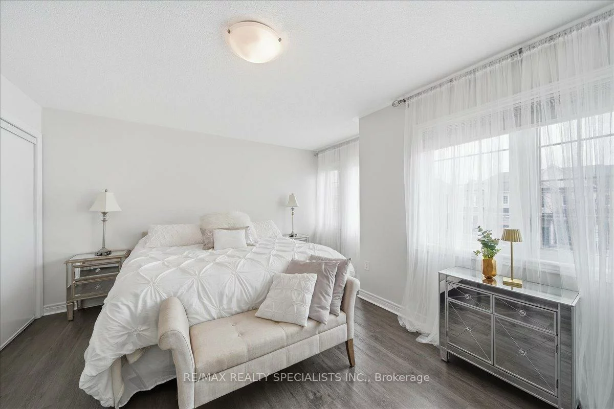 20, Luisa, Bradford, Bradford West Gwillimbury