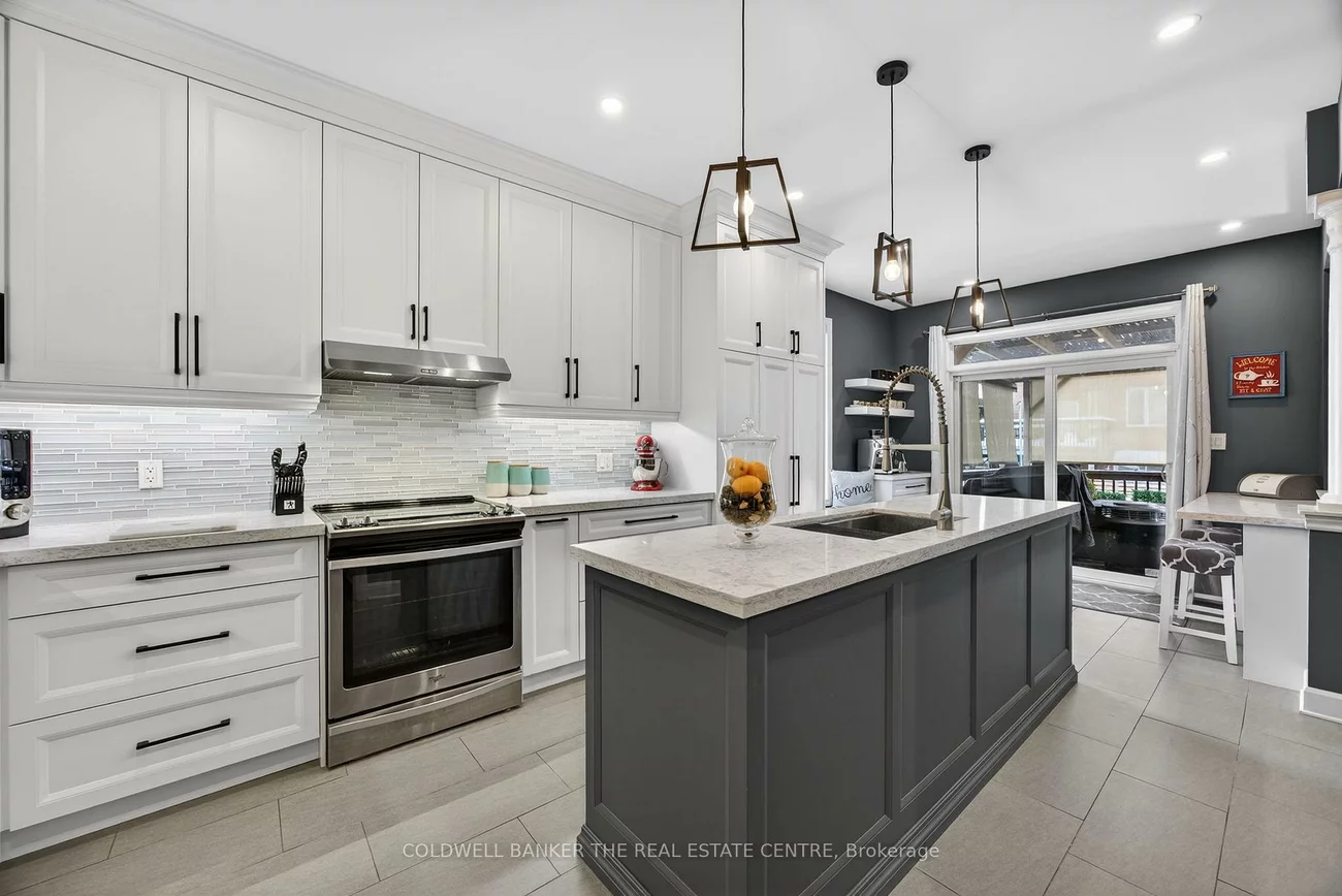 33, Booth, Bradford, Bradford West Gwillimbury