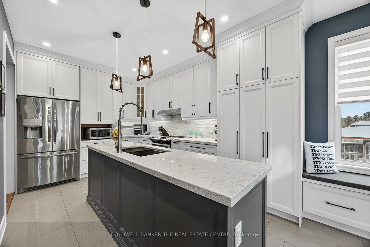 33, Booth, Bradford, Bradford West Gwillimbury